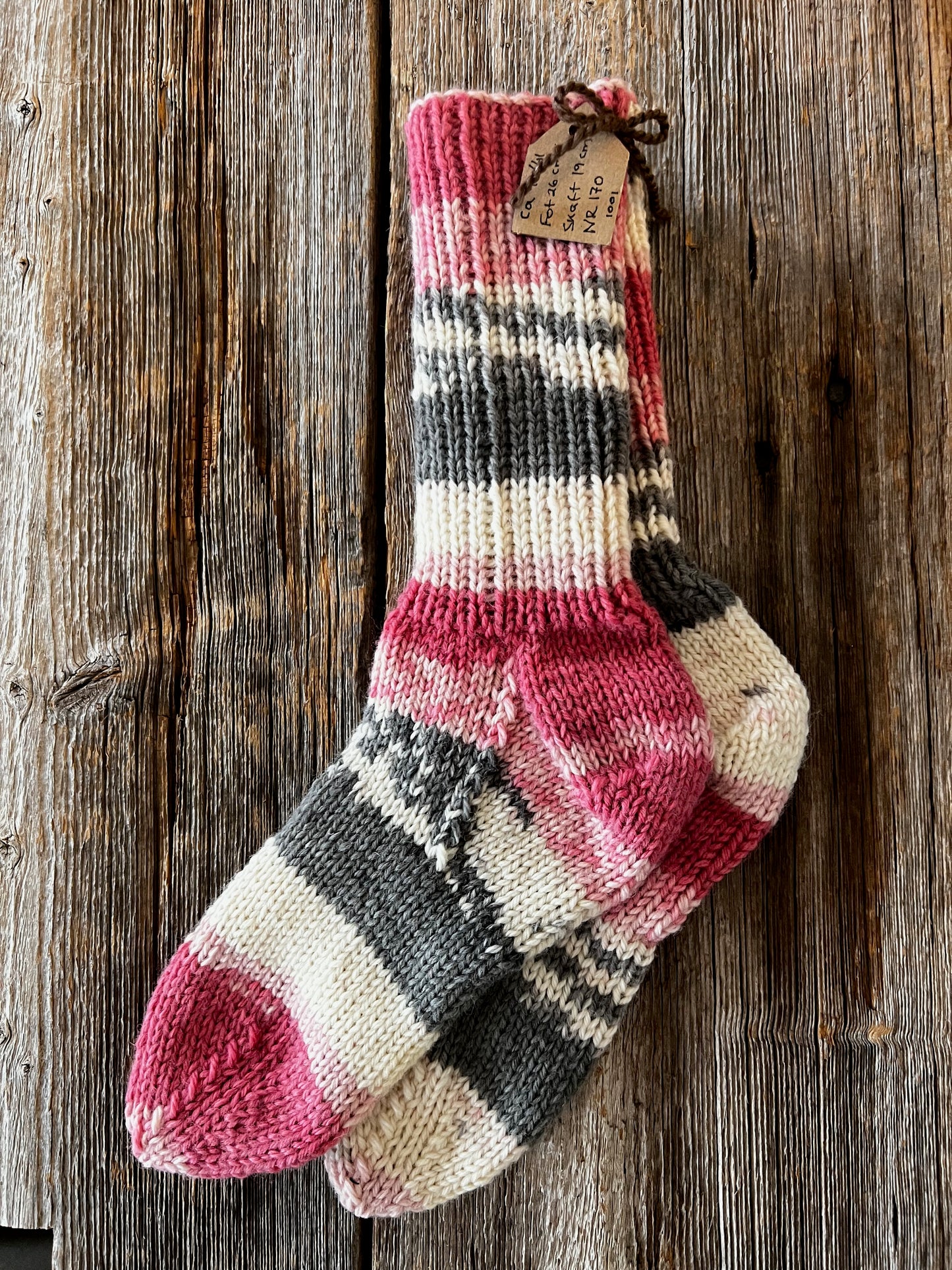 Handstickade sockor 40/41 Nr 170