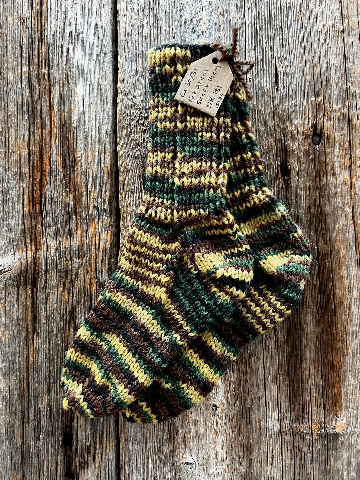 Handstickade sockor 30/31 Nr 181