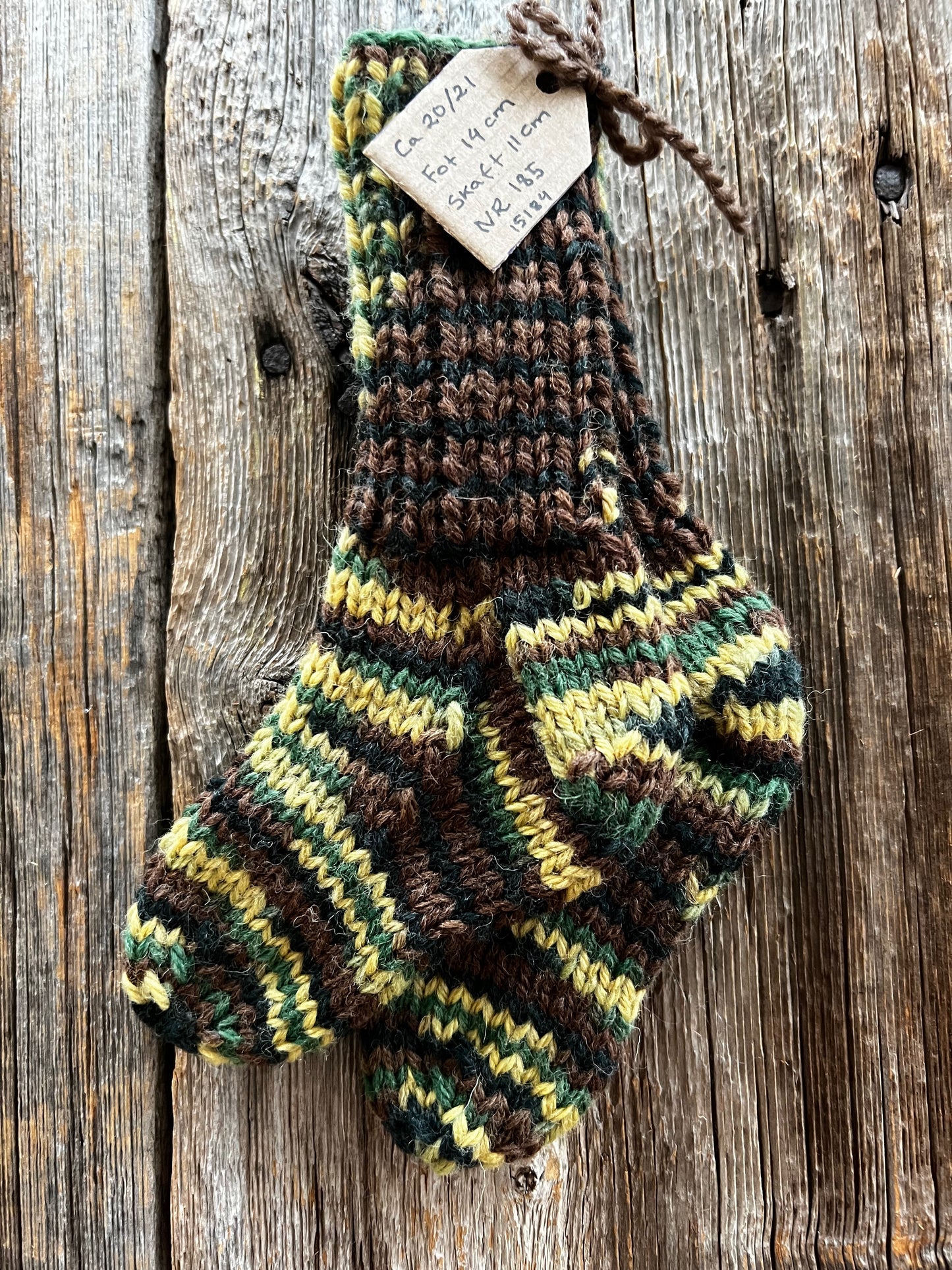 Handstickade sockor 20/21 Nr 185