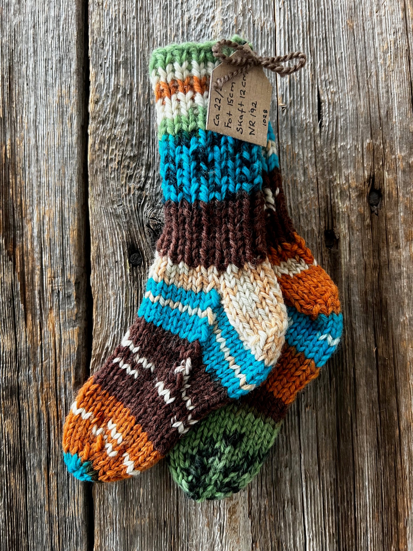 Handstickade sockor 22/23 Nr 192