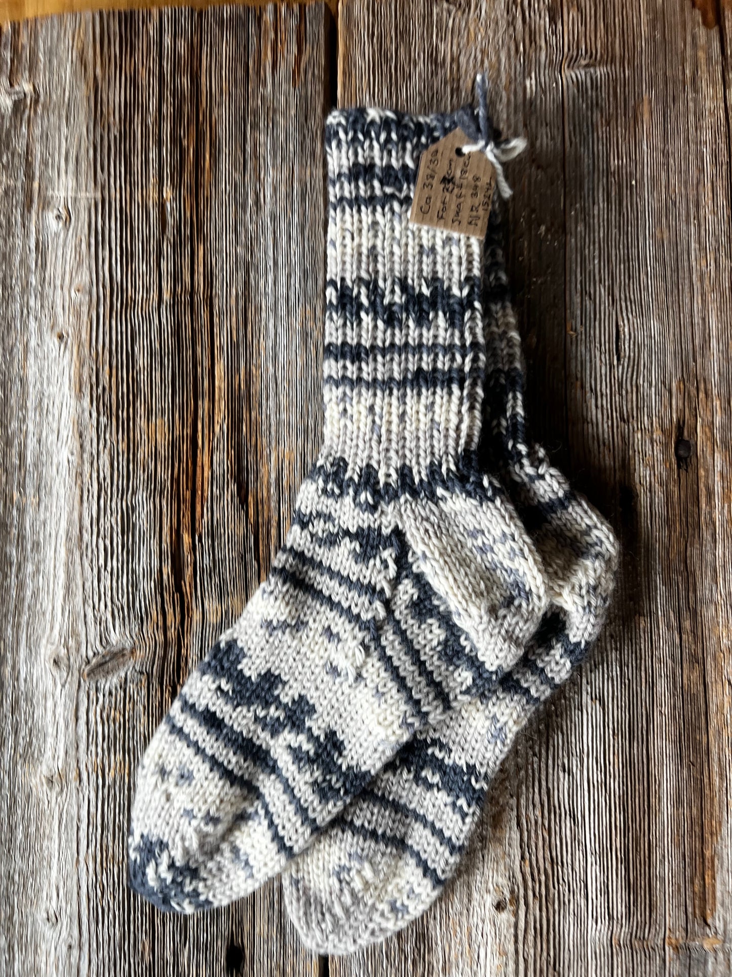 Handstickade sockor 38/39 Nr 348