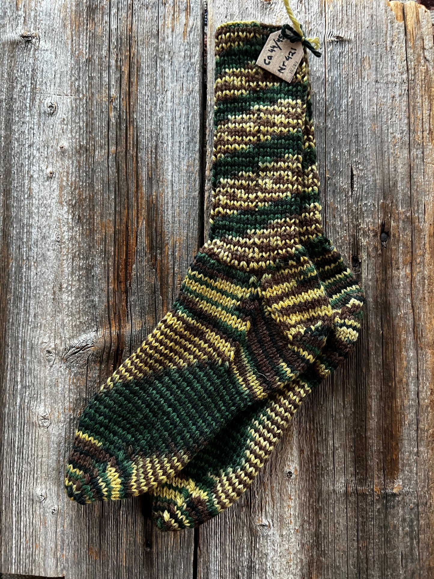 Handstickade sockor 44/45 Nr 421