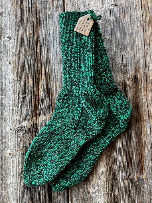 Handstickade sockor 42/43 Nr 362
