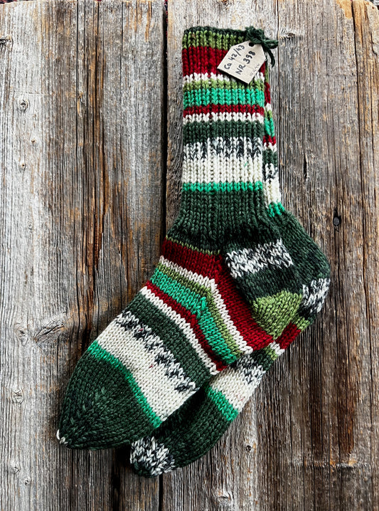 Handstickade sockor 42/43 Nr 398
