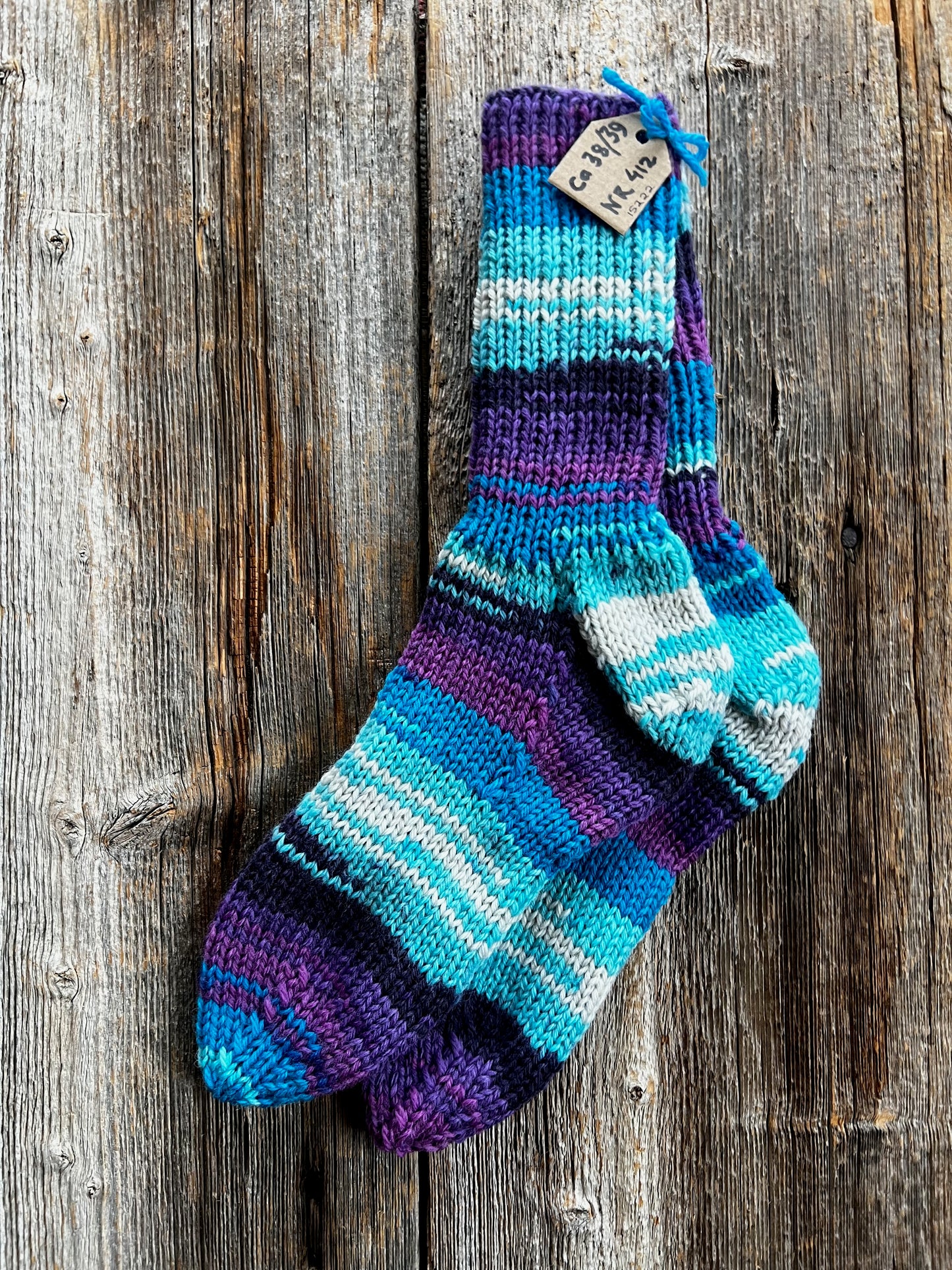 Handstickade sockor 38/39 Nr 412