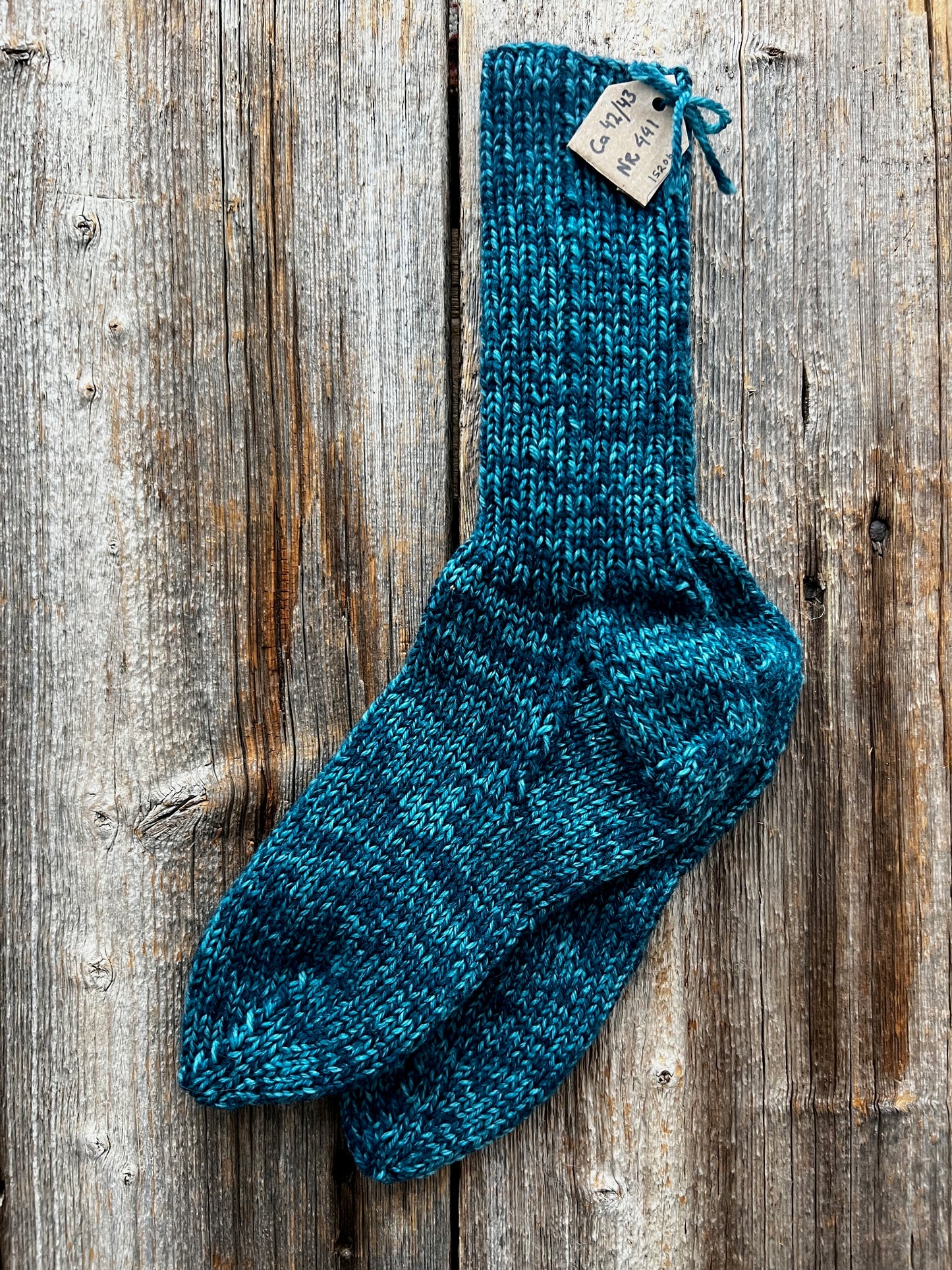 Handstickade sockor 42/43 Nr 441