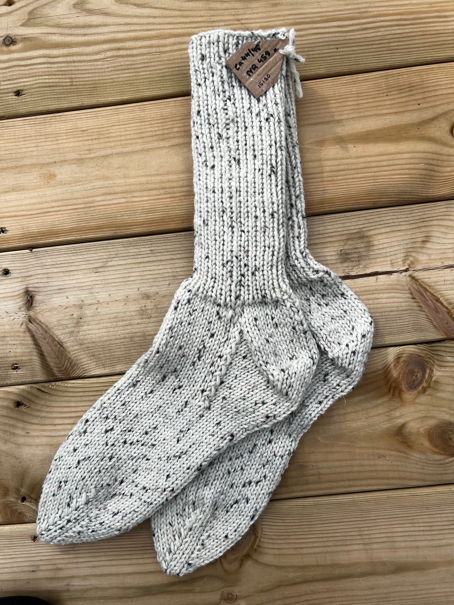 Handstickade sockor 44/45 Nr 459